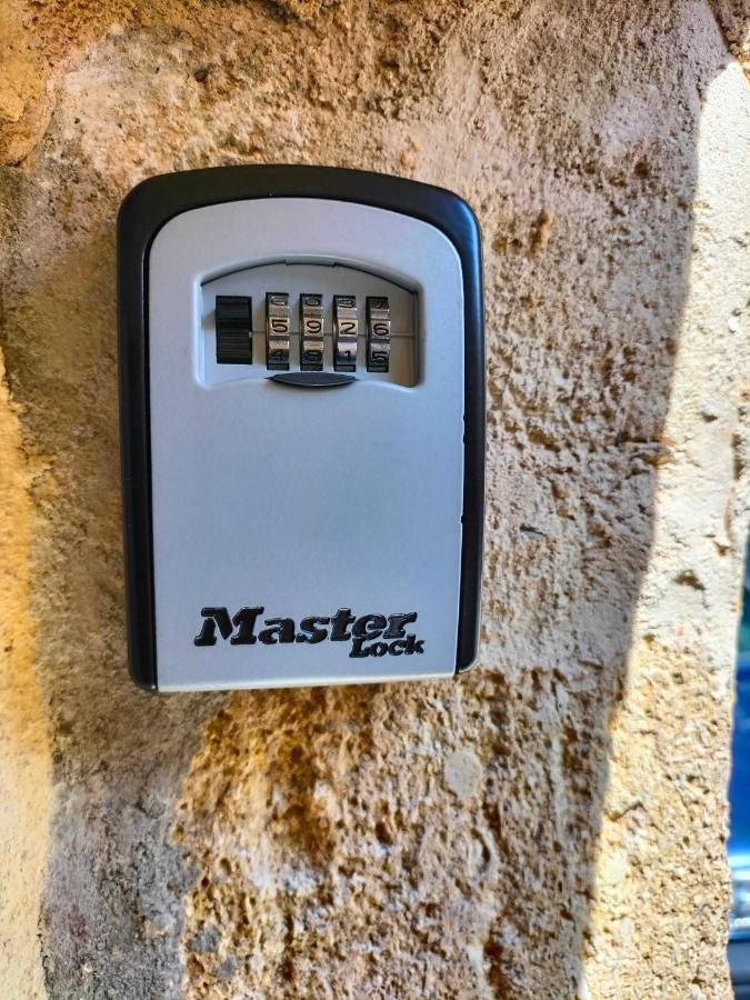 Maison De Village Familiale Pont Du Gard, Toit Terrasse, Barbecue, Fibre Vers-Pont-du-Gard Exterior foto