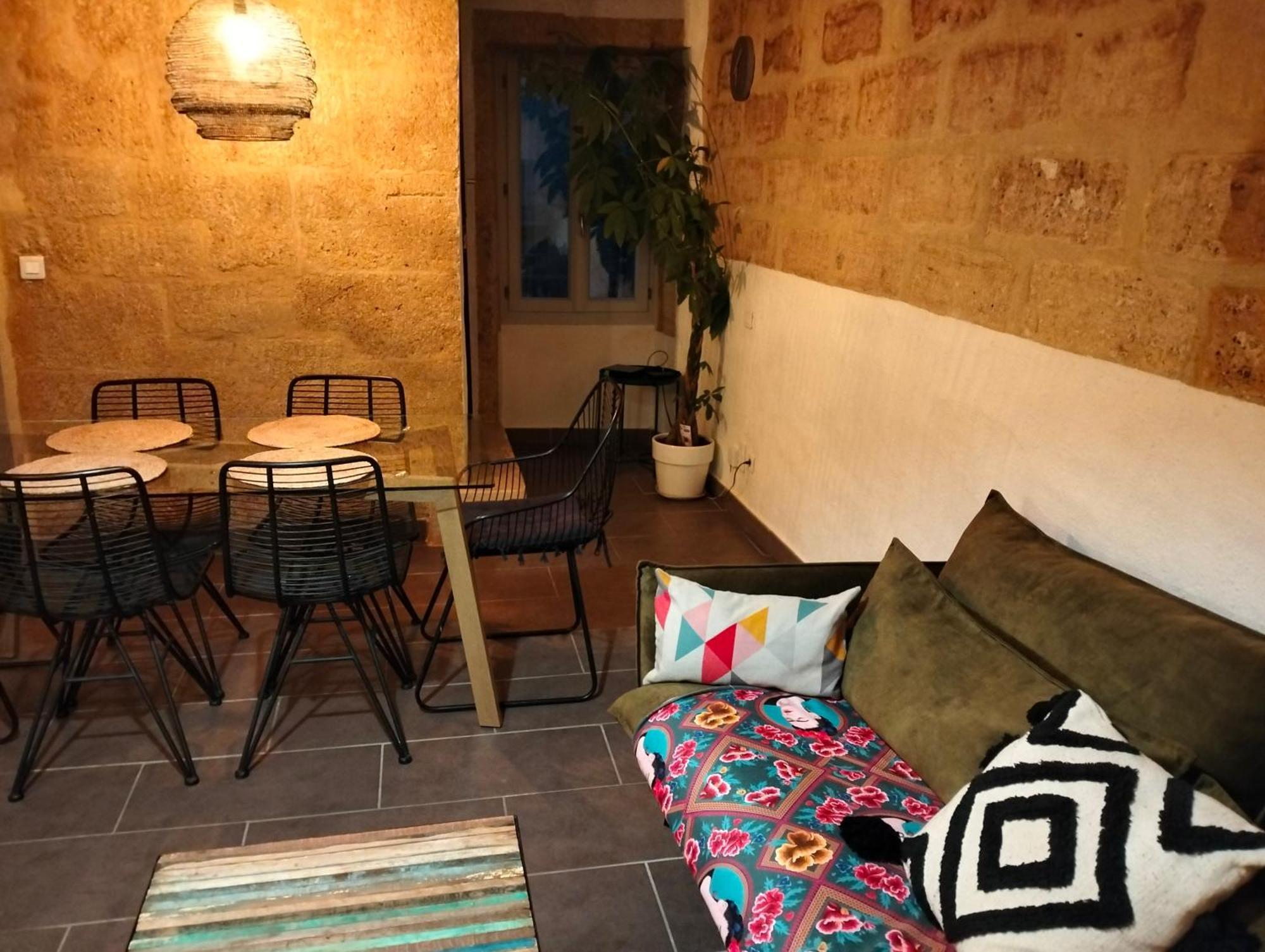 Maison De Village Familiale Pont Du Gard, Toit Terrasse, Barbecue, Fibre Vers-Pont-du-Gard Exterior foto